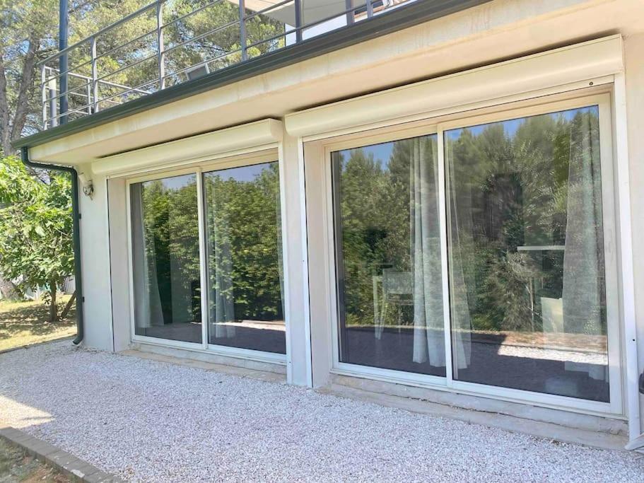 Appartement 2-4 Pers. Piscine, Entre Aix Et Cassis La Destrousse Exterior photo