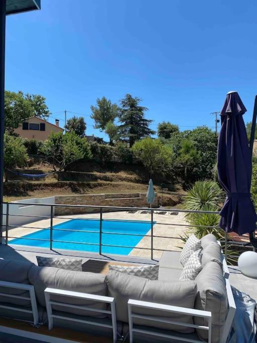 Appartement 2-4 Pers. Piscine, Entre Aix Et Cassis La Destrousse Exterior photo