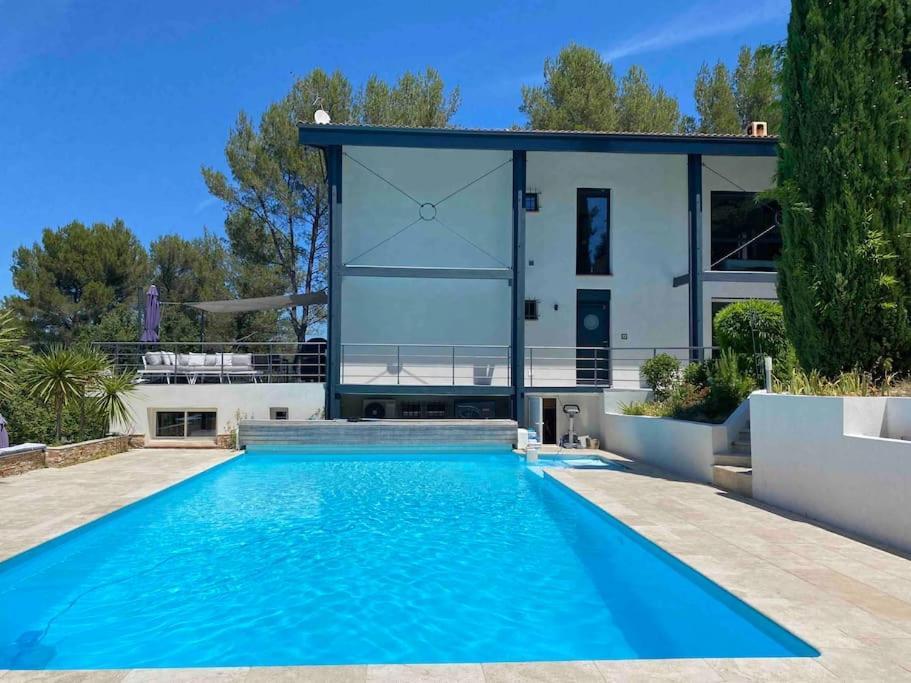 Appartement 2-4 Pers. Piscine, Entre Aix Et Cassis La Destrousse Exterior photo